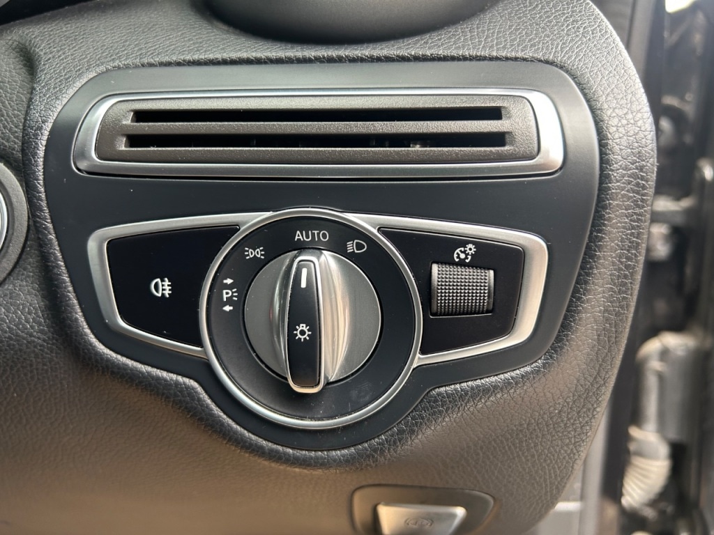 Used Mercedes-Benz C Class 2019 for sale - 76385602: Photo 22