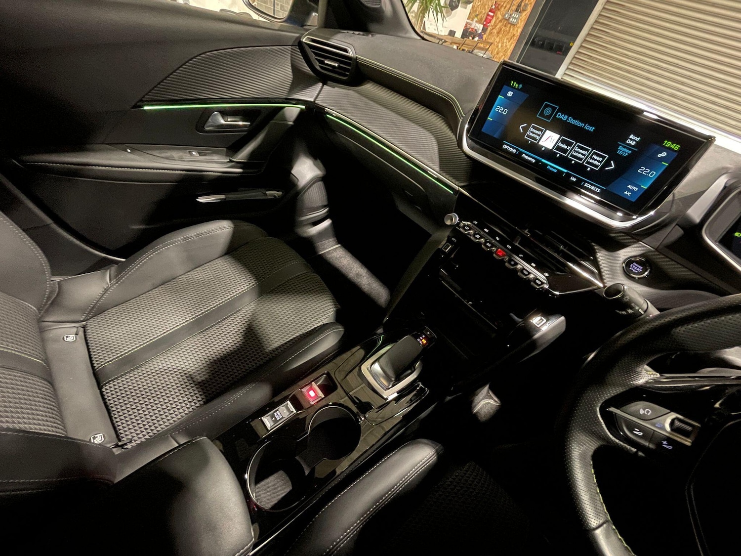 Used Peugeot 208 2021 for sale - 76936149: Photo 39