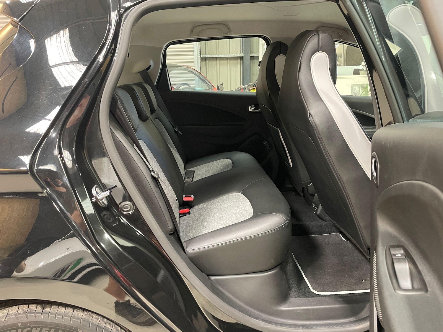 Used Renault Zoe 2021 for sale - 78034034: Photo 33