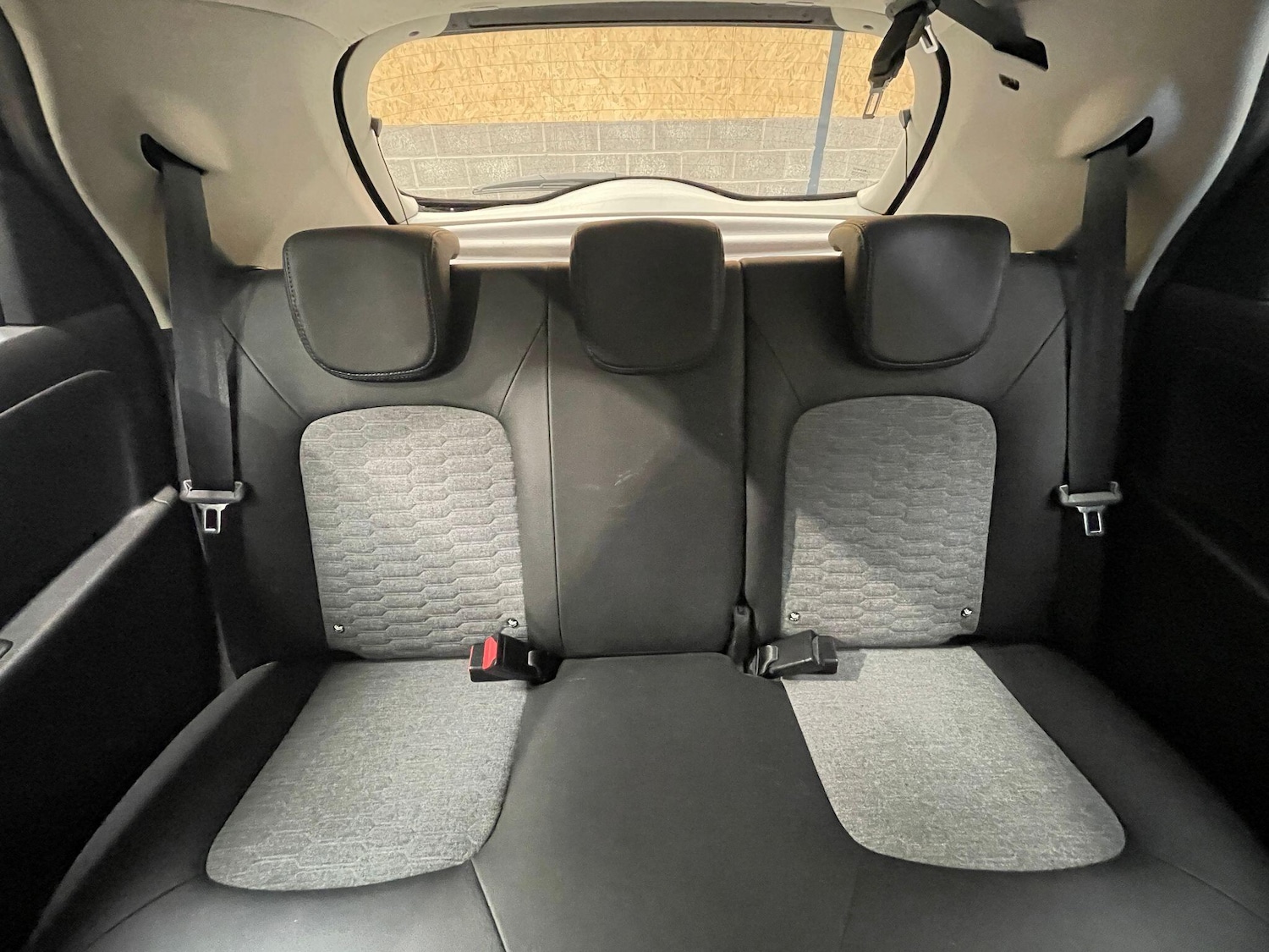 Used Renault Zoe 2021 for sale - 78034034: Photo 42