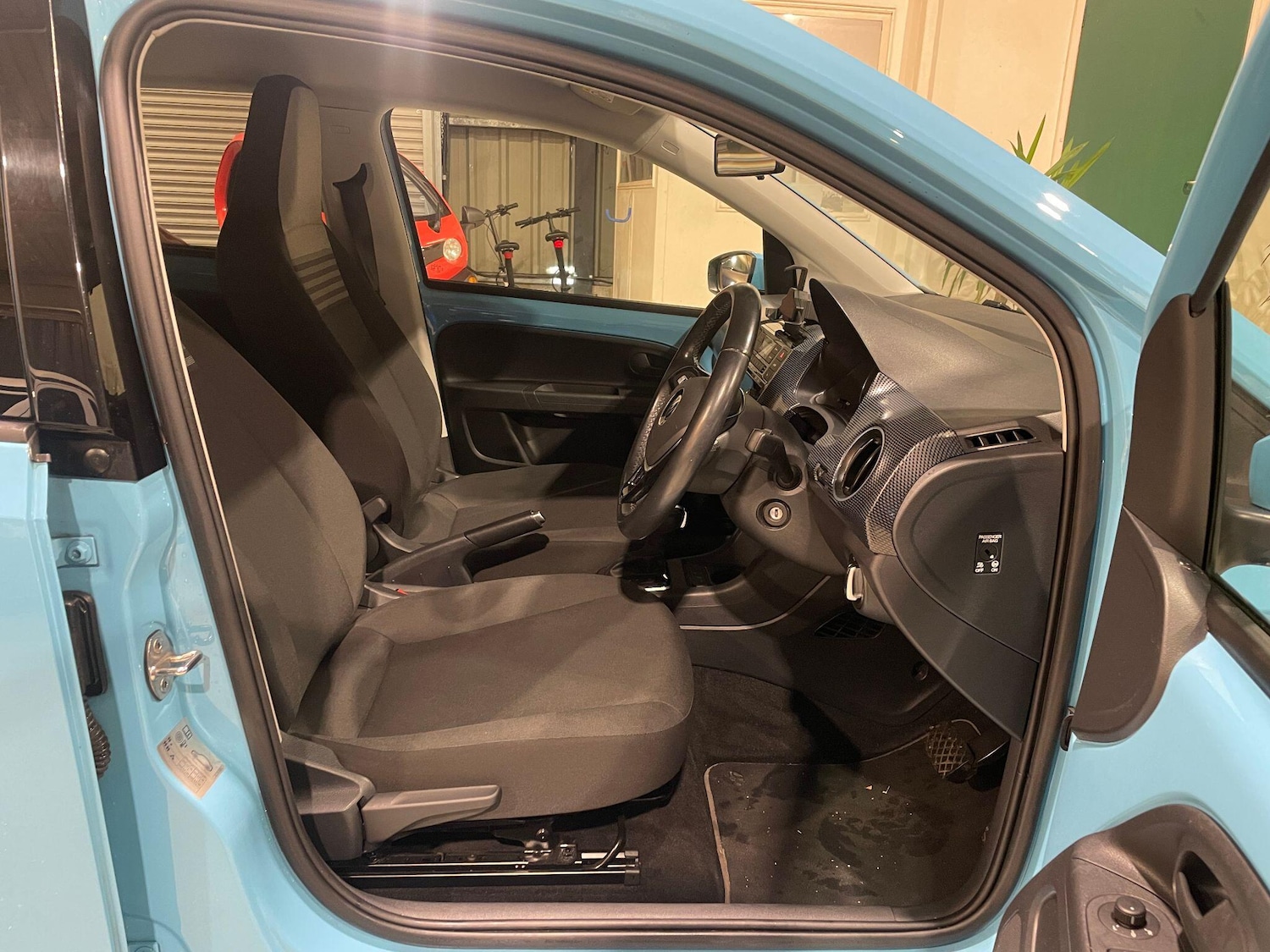 Used Volkswagen up! 2021 for sale - 77290748: Photo 22