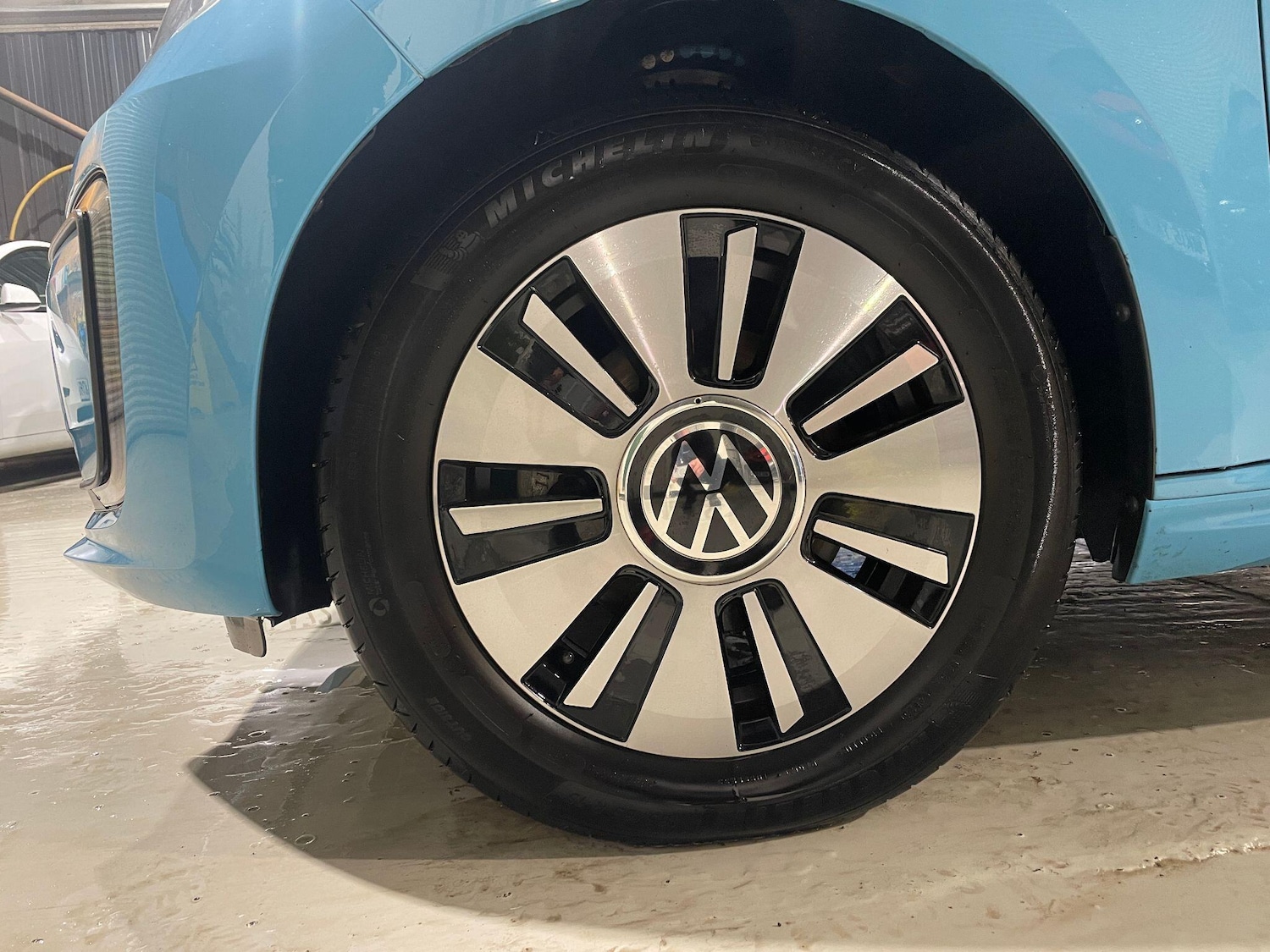 Used Volkswagen up! 2021 for sale - 77290748: Photo 32