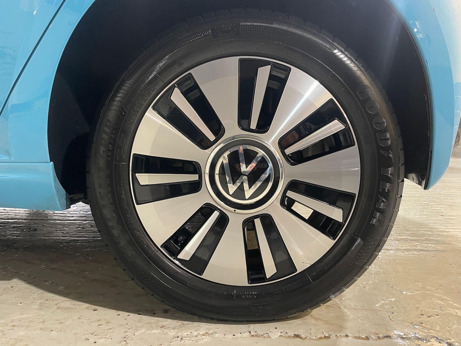 Used Volkswagen up! 2021 for sale - 77290748: Photo 35