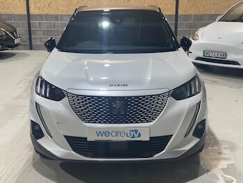 Used Peugeot E-2008 2022 for sale - 77440270: Photo