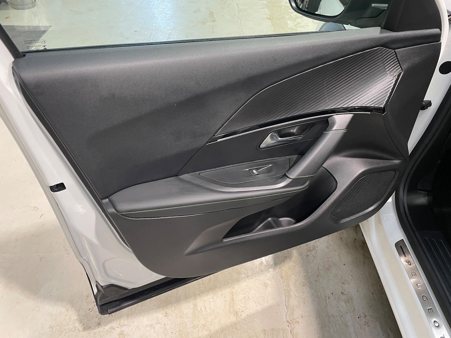 Used Peugeot 2008 2021 for sale - 76408904: Photo 32