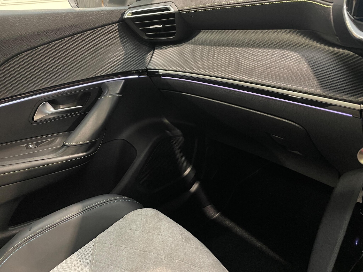 Used Peugeot 2008 2021 for sale - 76408904: Photo 53