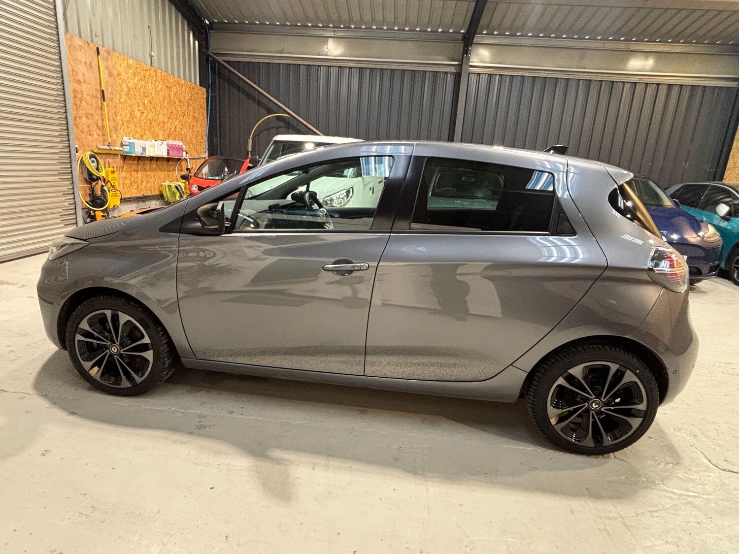Used Renault Zoe 2022 for sale - 76633167: Photo 10