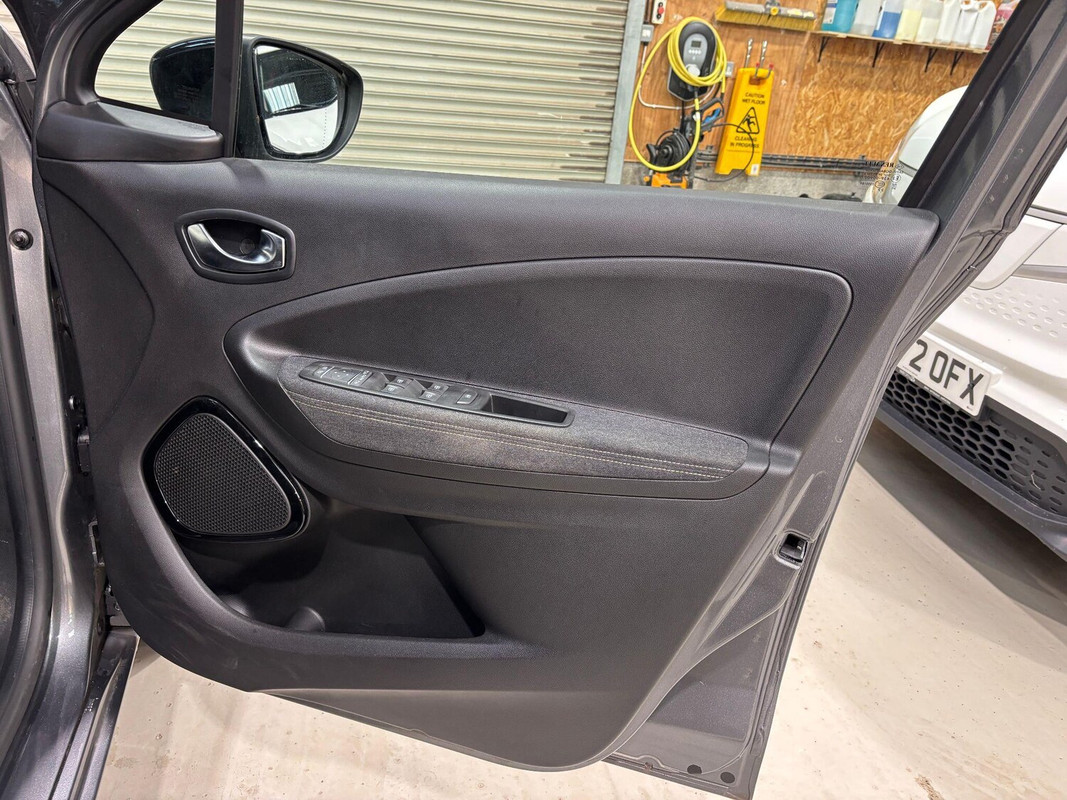 Used Renault Zoe 2022 for sale - 76633167: Photo 27