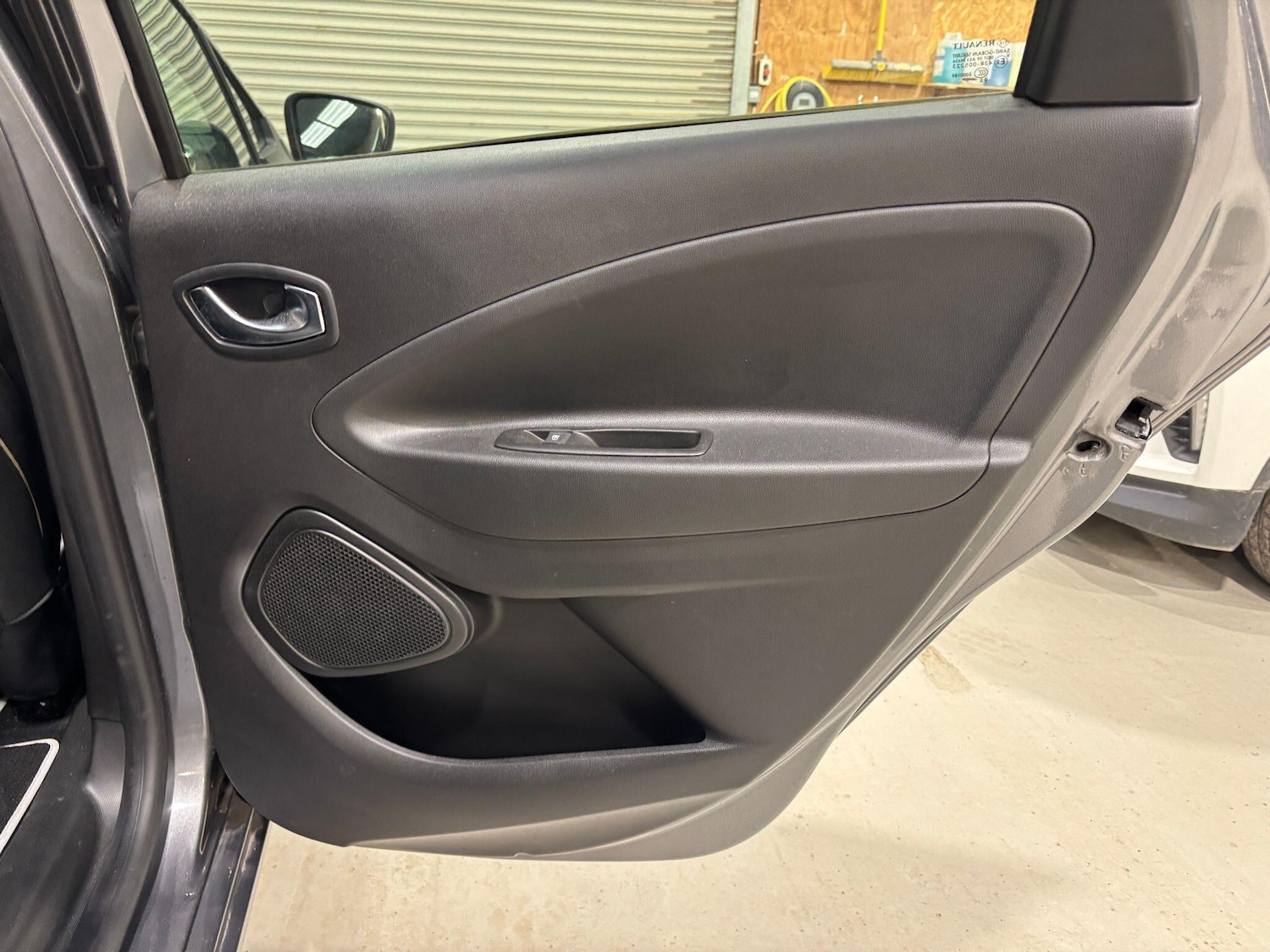 Used Renault Zoe 2022 for sale - 76633167: Photo 28