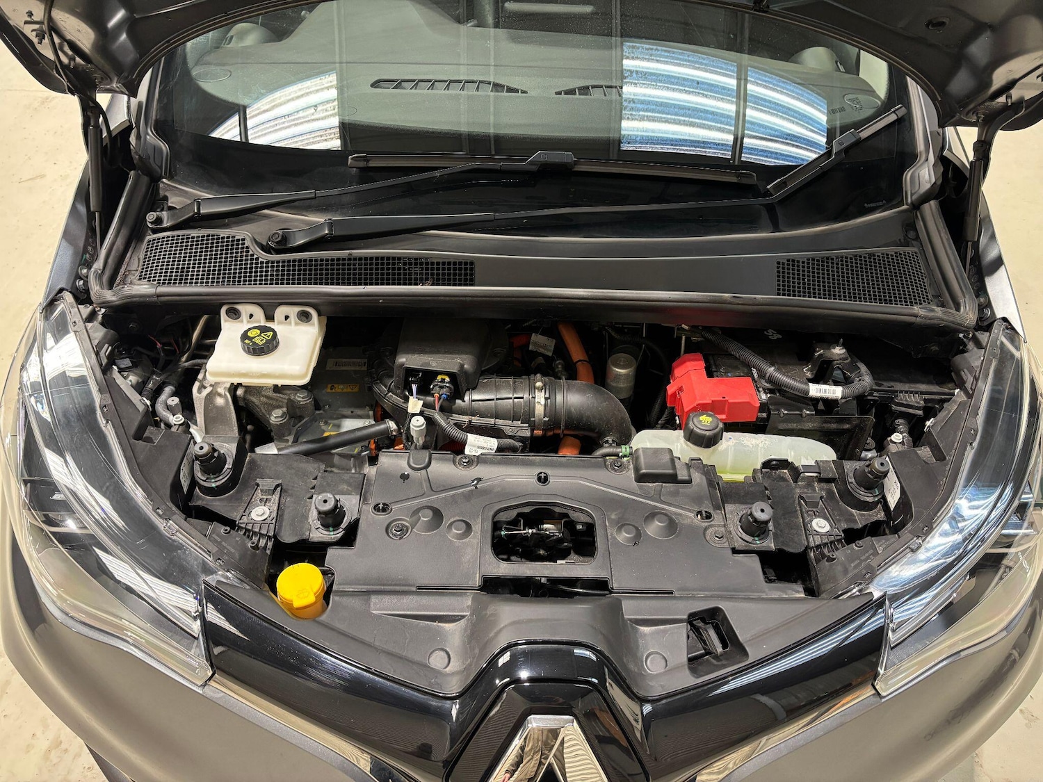 Used Renault Zoe 2022 for sale - 76633167: Photo 31