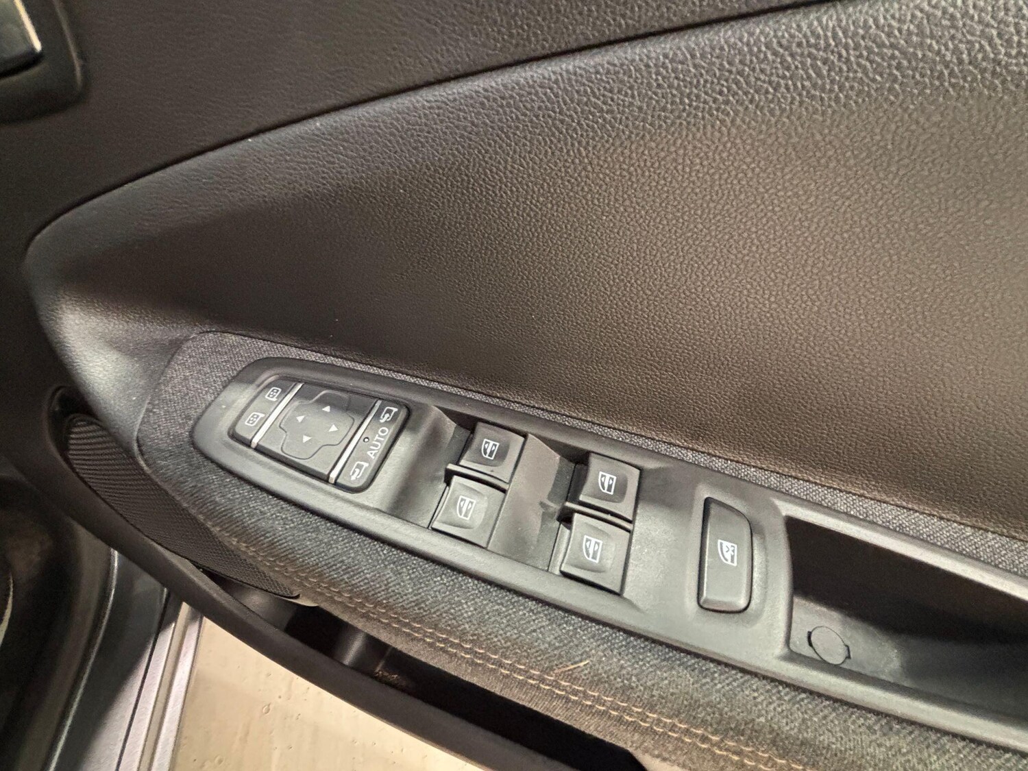 Used Renault Zoe 2022 for sale - 76633167: Photo 59