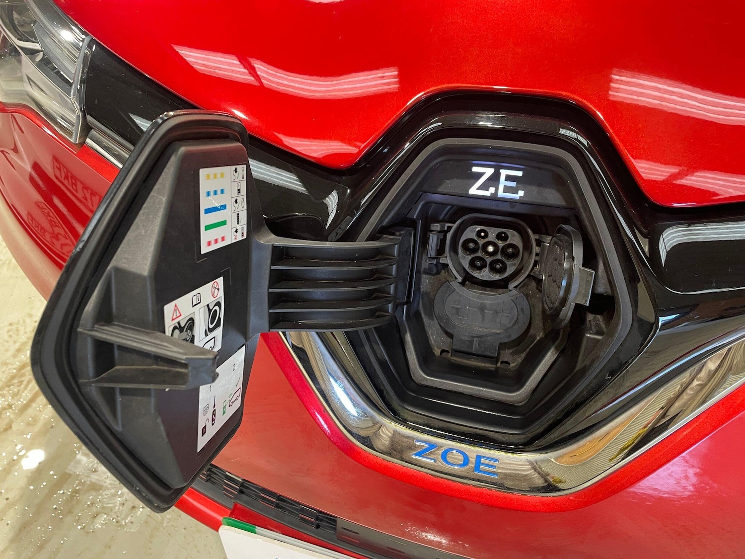 Used Renault Zoe 2020 for sale - 77646130: Photo 32