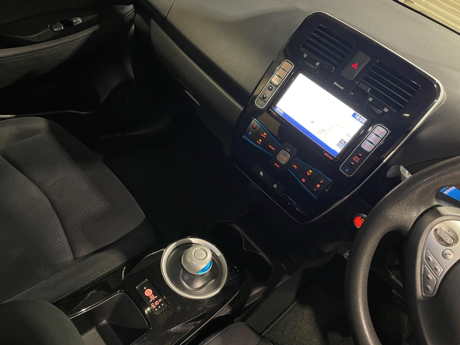 Used Nissan Leaf 2015 for sale - 76752620: Photo 45