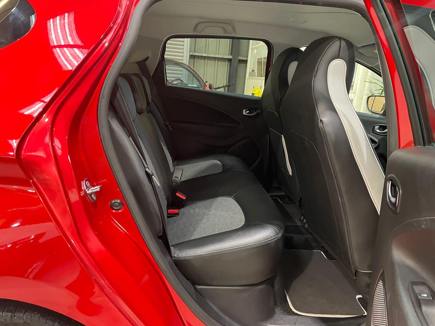 Used Renault Zoe 2020 for sale - 77358345: Photo 25