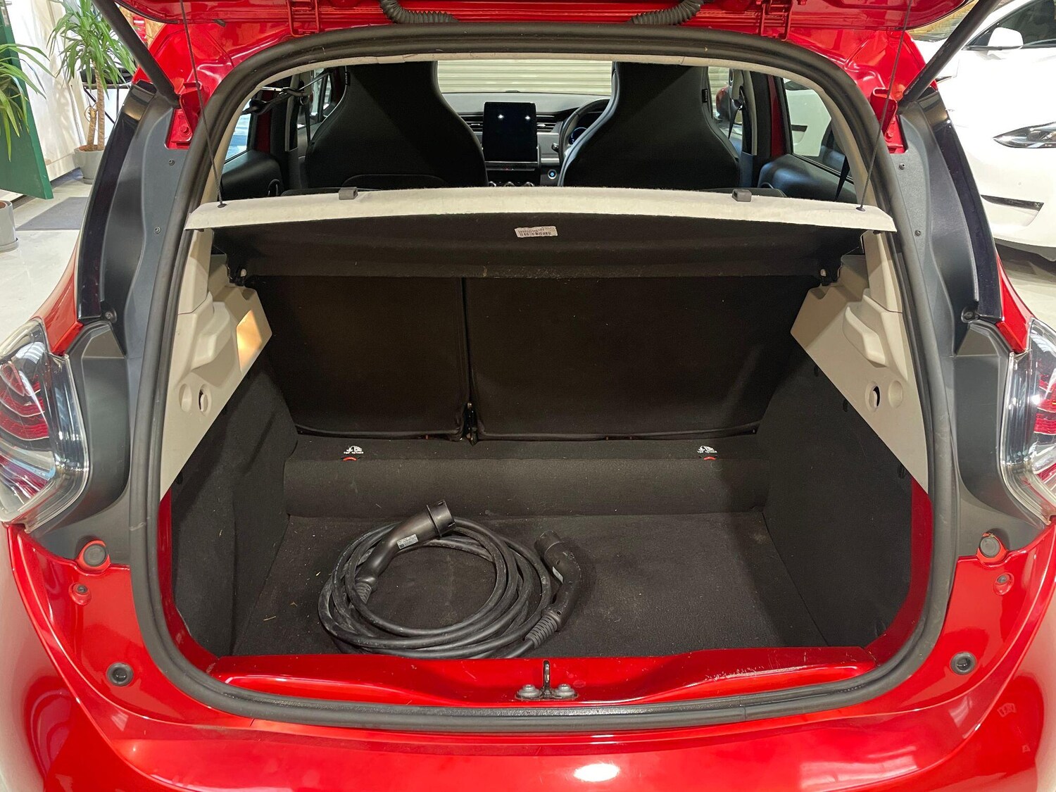 Used Renault Zoe 2020 for sale - 77358345: Photo 38