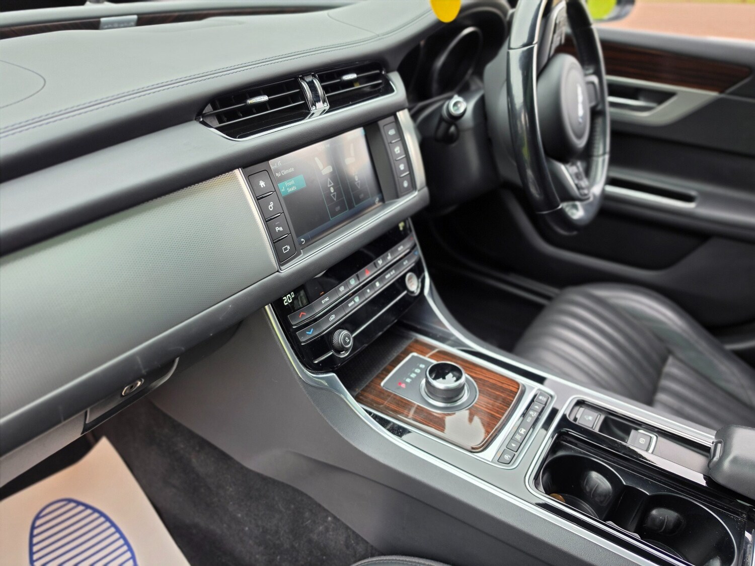 Used Jaguar XF 2017 for sale - 78060474: Photo 11