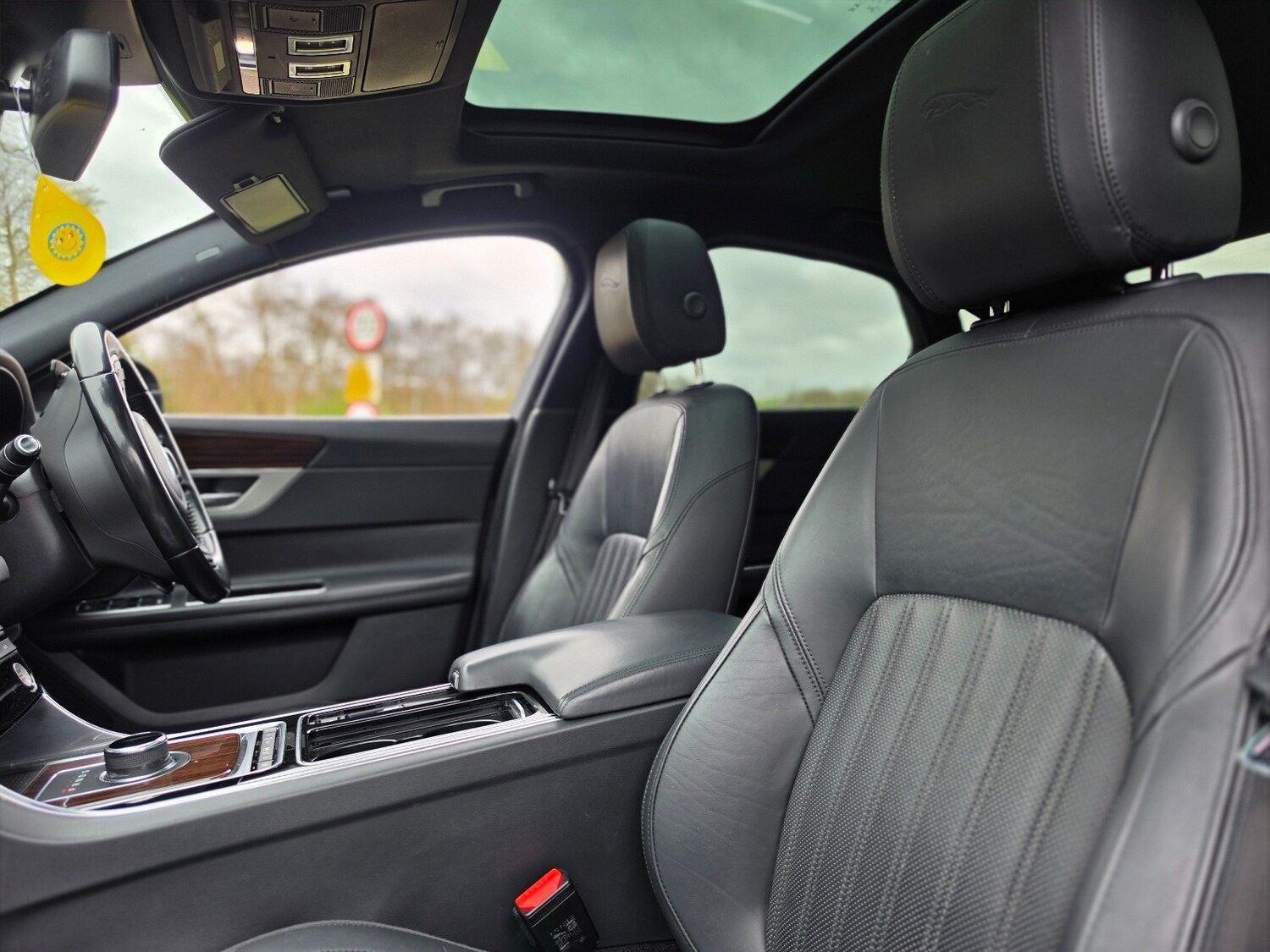 Used Jaguar XF 2017 for sale - 78060474: Photo 12