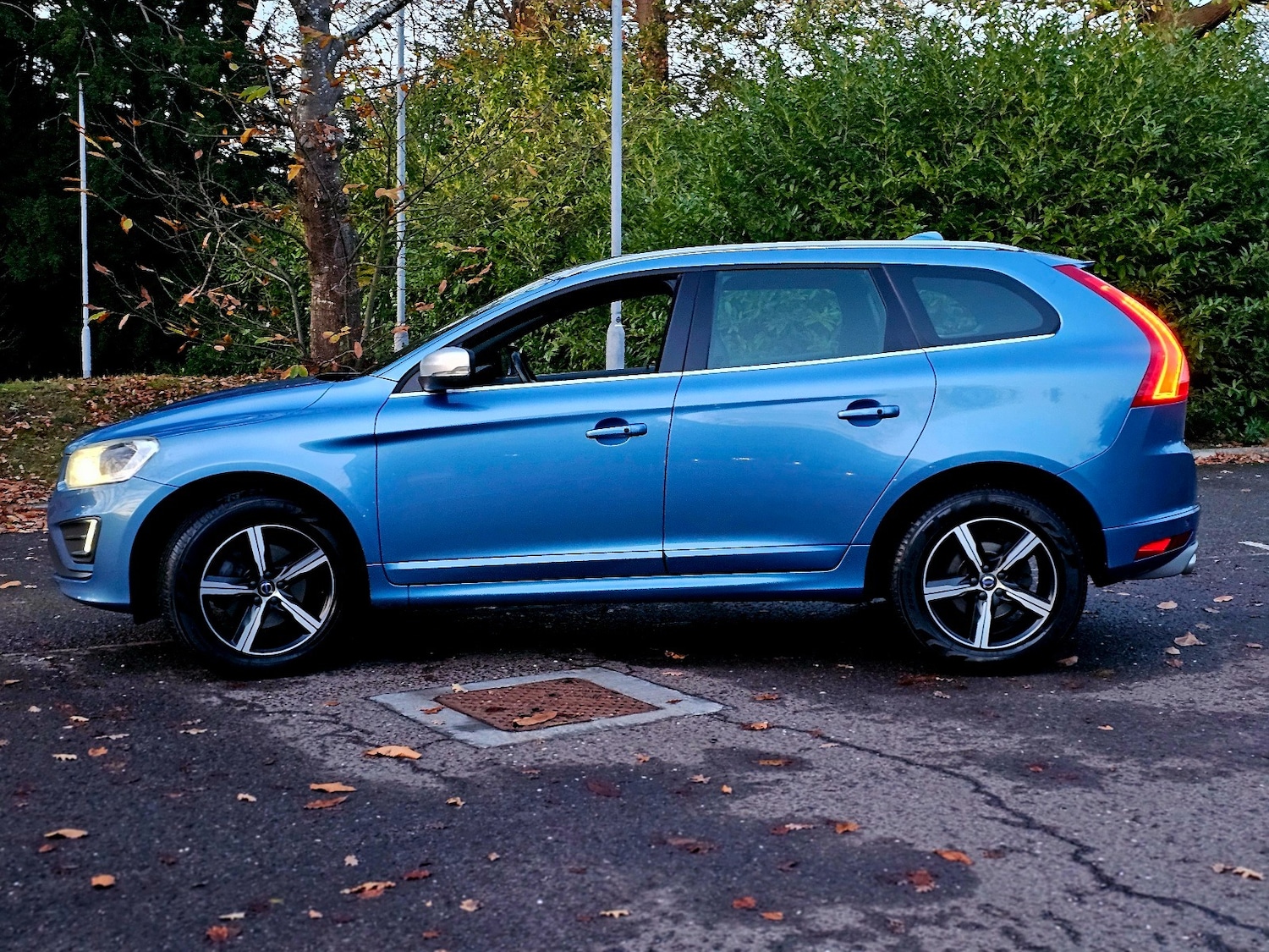 Used Volvo XC60 2017 for sale - 76670080: Photo 4