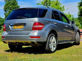 Used Mercedes-Benz M Class 2011 for sale - 79017943: Photo