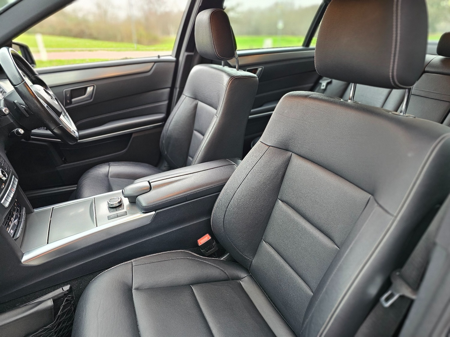 Used Mercedes-Benz E Class 2015 for sale - 77033712: Photo 13