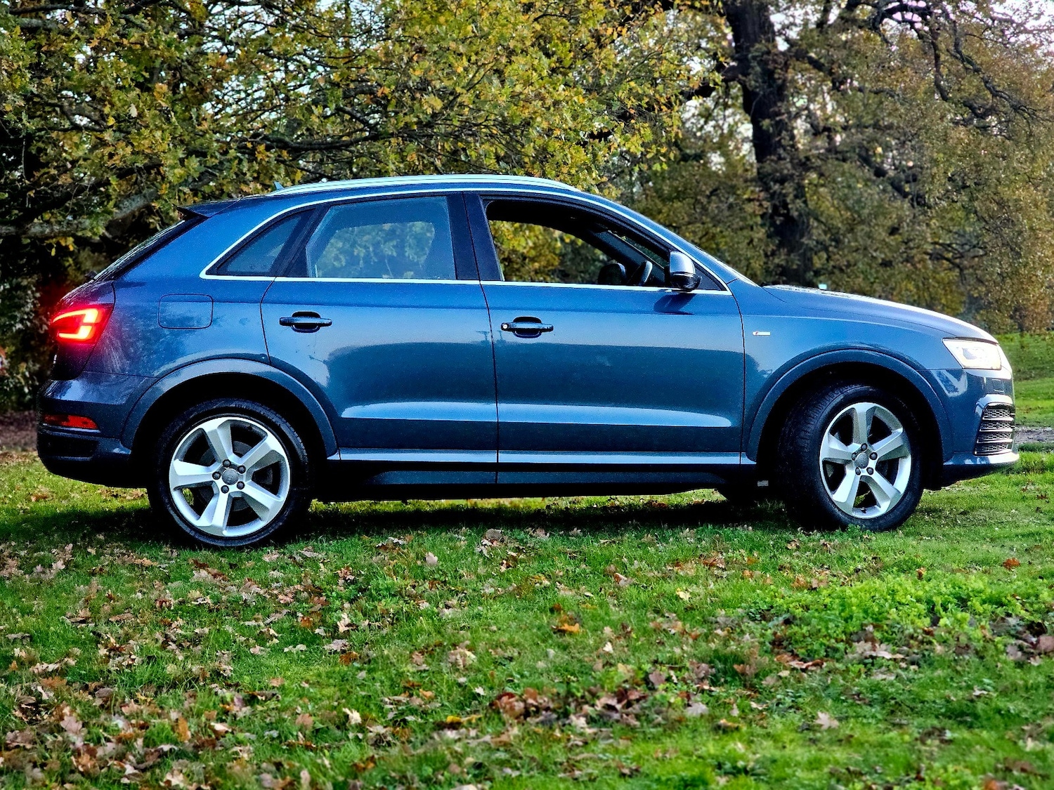 Used Audi Q3 2015 for sale - 76669920: Photo 3