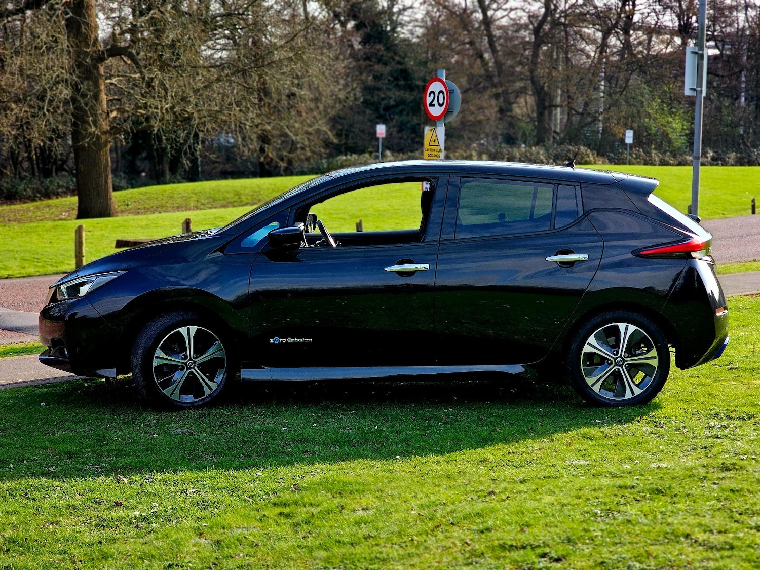 Used Nissan Leaf 2019 for sale - 77730918: Photo 4