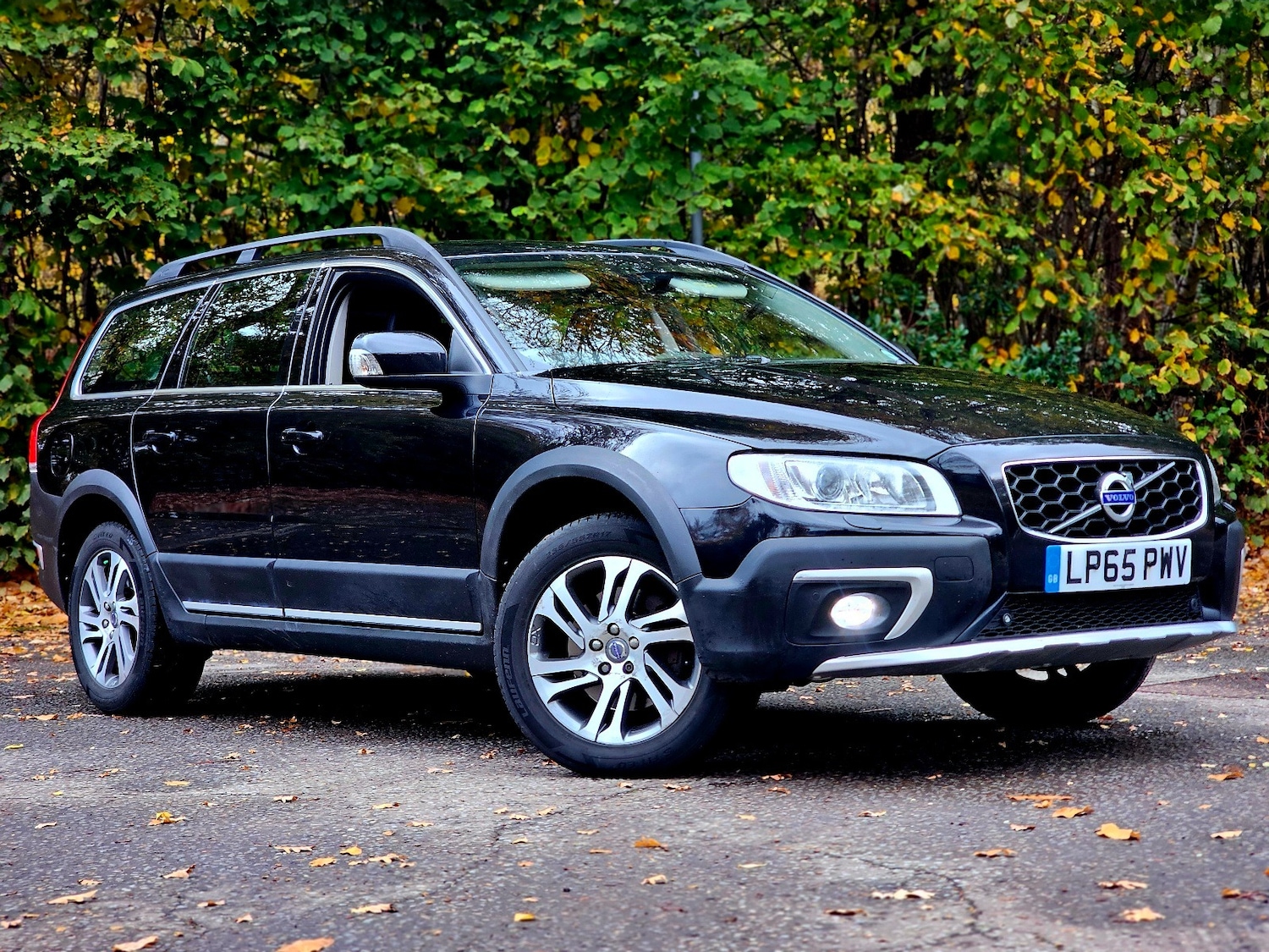 Used Volvo XC70 2015 for sale - 76504797: Photo 1