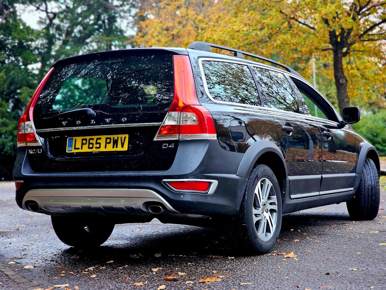 Used Volvo XC70 2015 for sale - 76504797: Photo 2