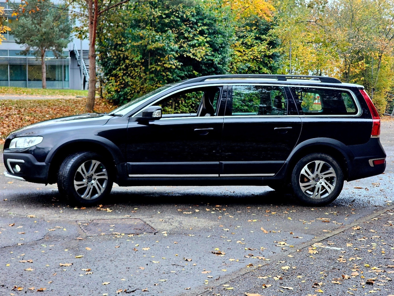 Used Volvo XC70 2015 for sale - 76504797: Photo 4