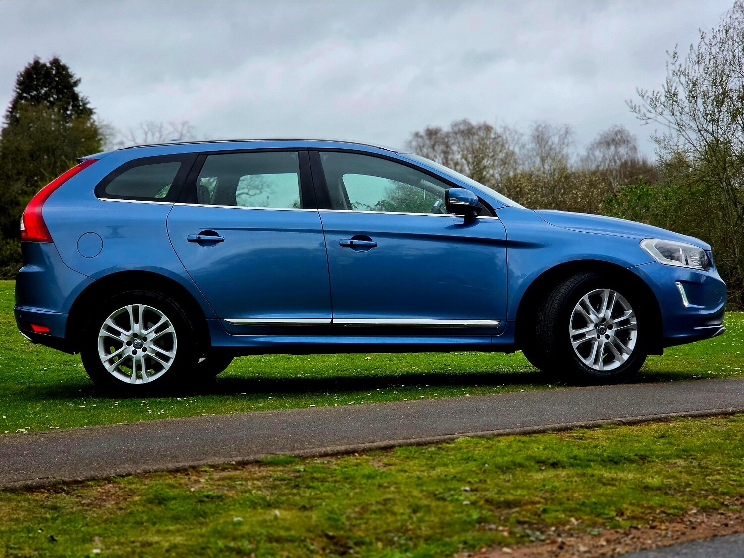 Used Volvo XC60 2016 for sale - 78027528: Photo 3