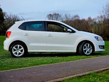 Used Volkswagen Polo 2010 for sale - 77556059: Photo