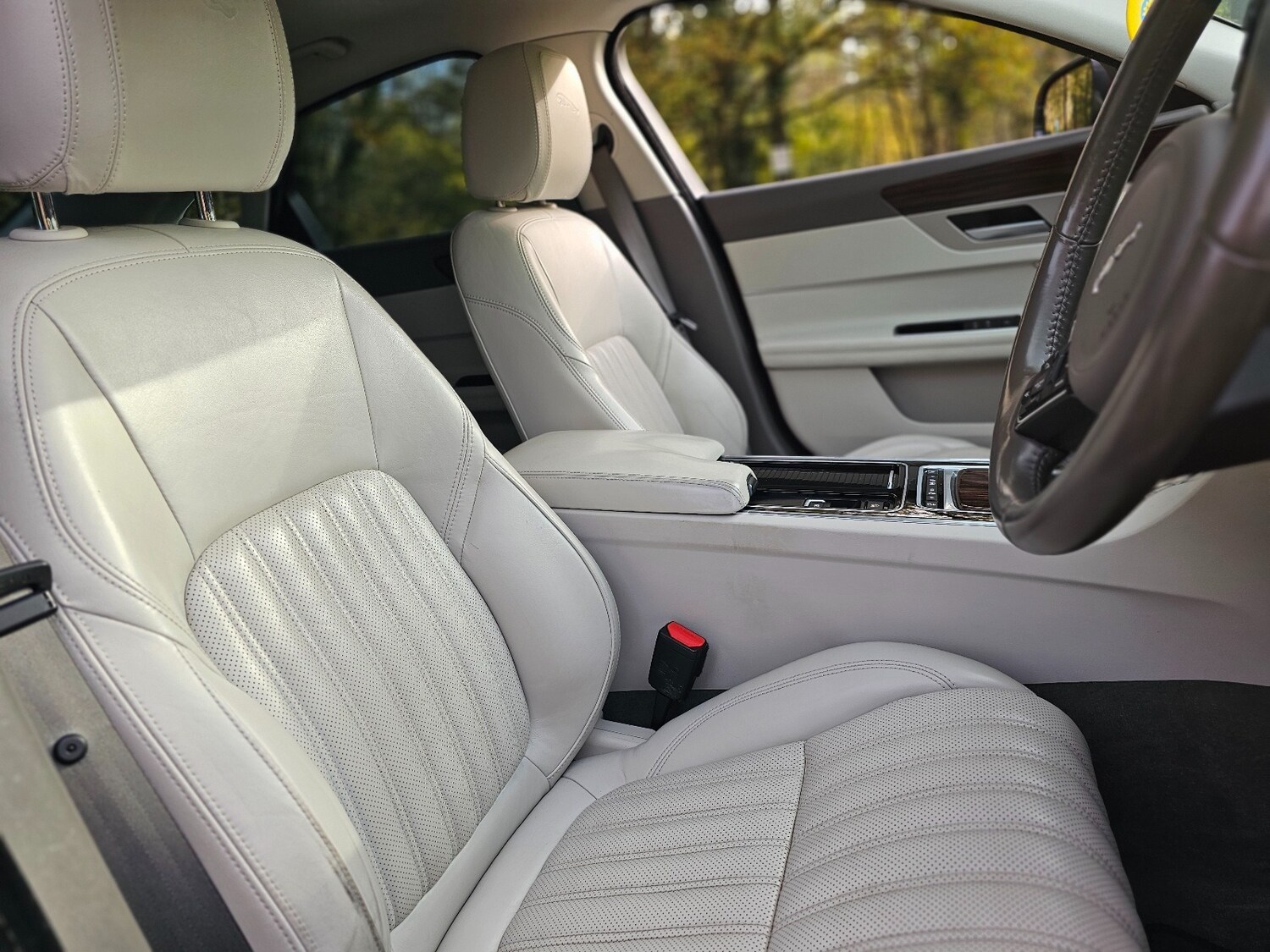 Used Jaguar XF 2017 for sale - 76554751: Photo 11