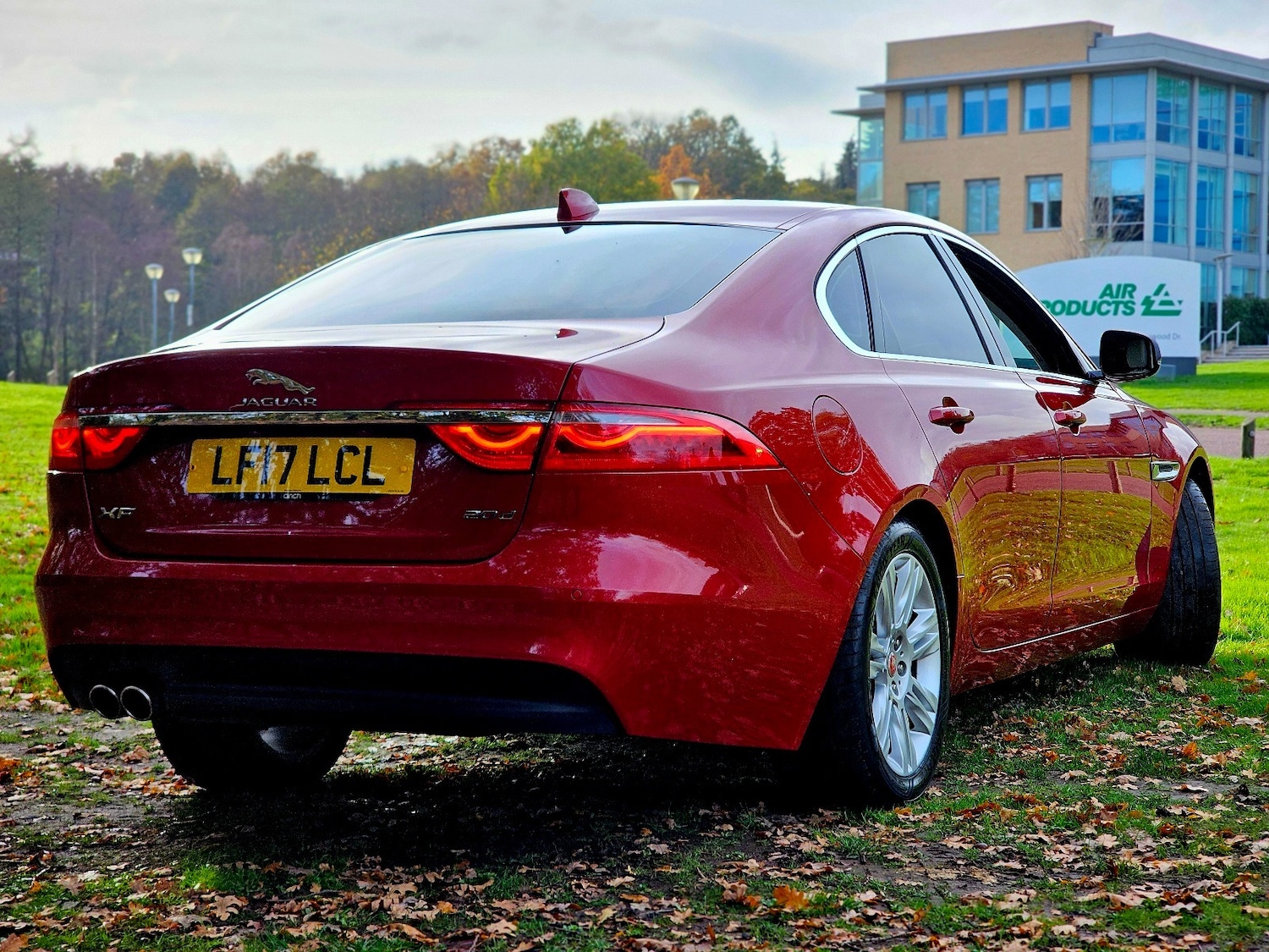 Used Jaguar XF 2017 for sale - 76554751: Photo 2