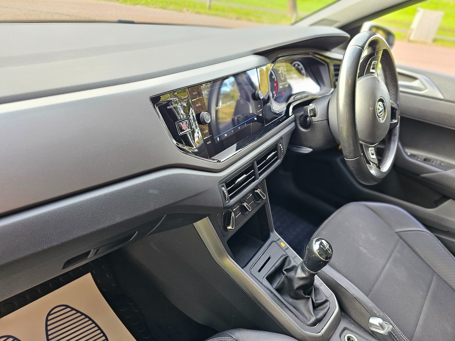 Used Volkswagen Polo 2018 for sale - 76382763: Photo 12