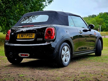 Used MINI Convertible 2017 for sale - 75750146: Photo
