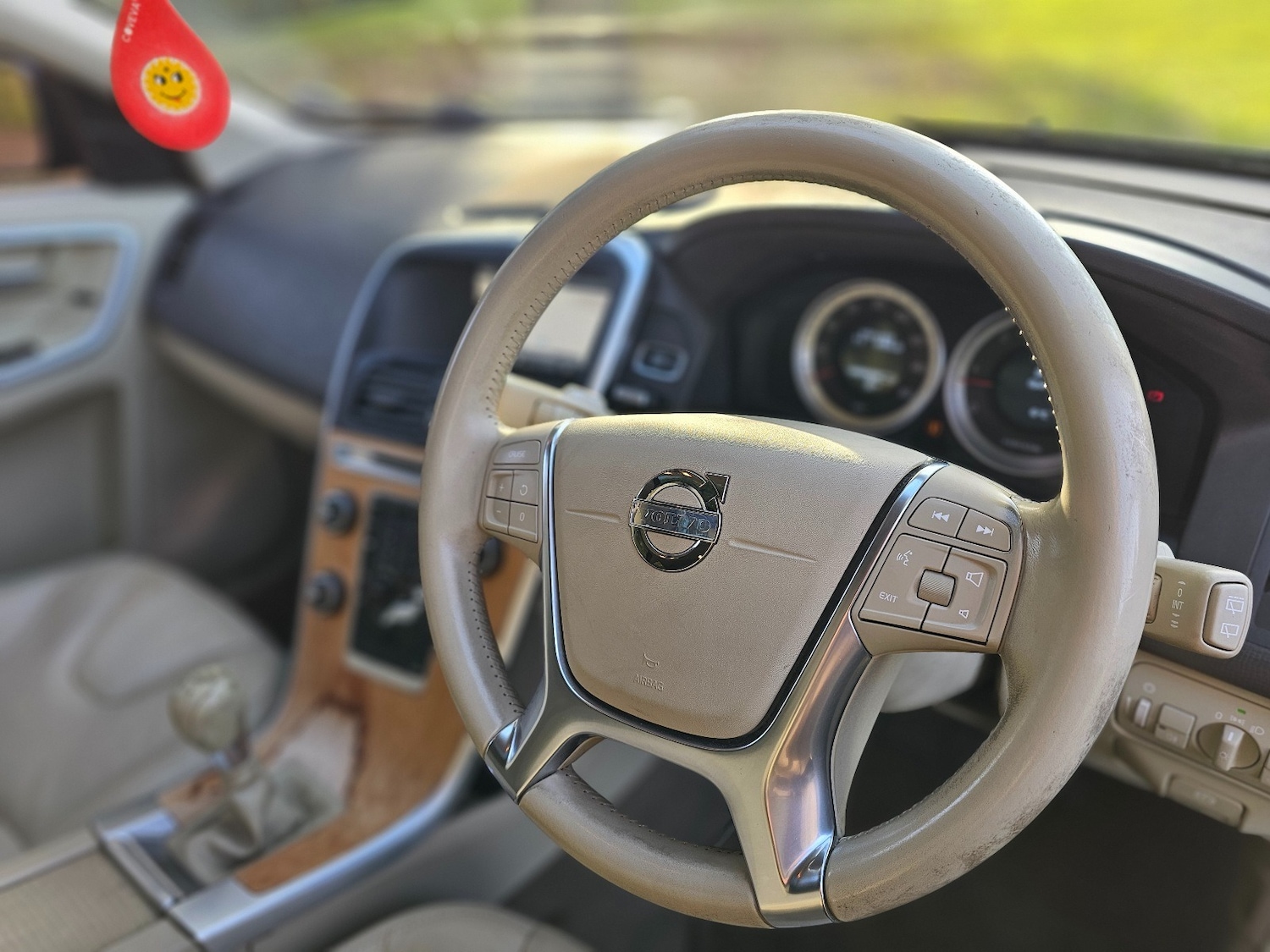 Used Volvo XC60 2011 for sale - 76707197: Photo 11