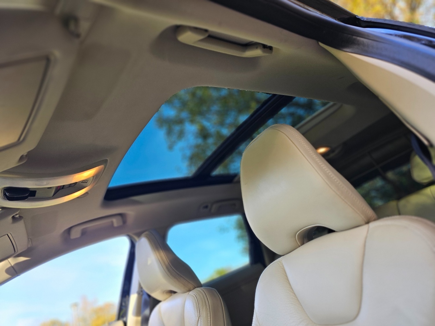 Used Volvo XC60 2011 for sale - 76707197: Photo 14