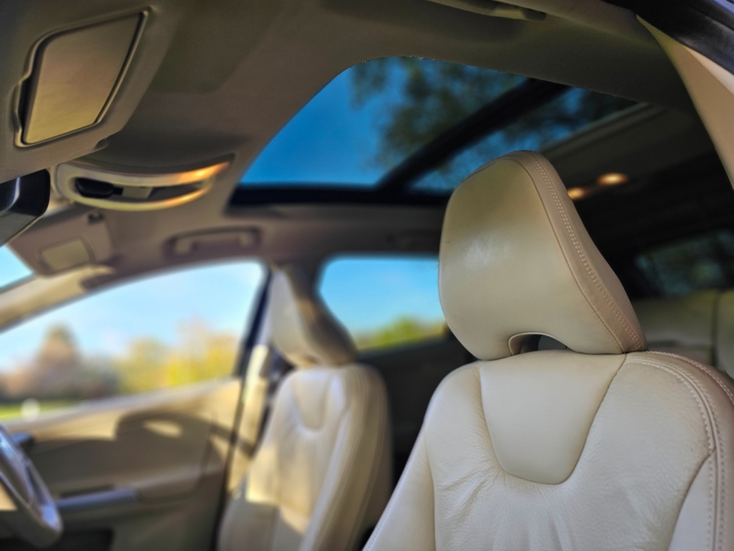 Used Volvo XC60 2011 for sale - 76707197: Photo 16