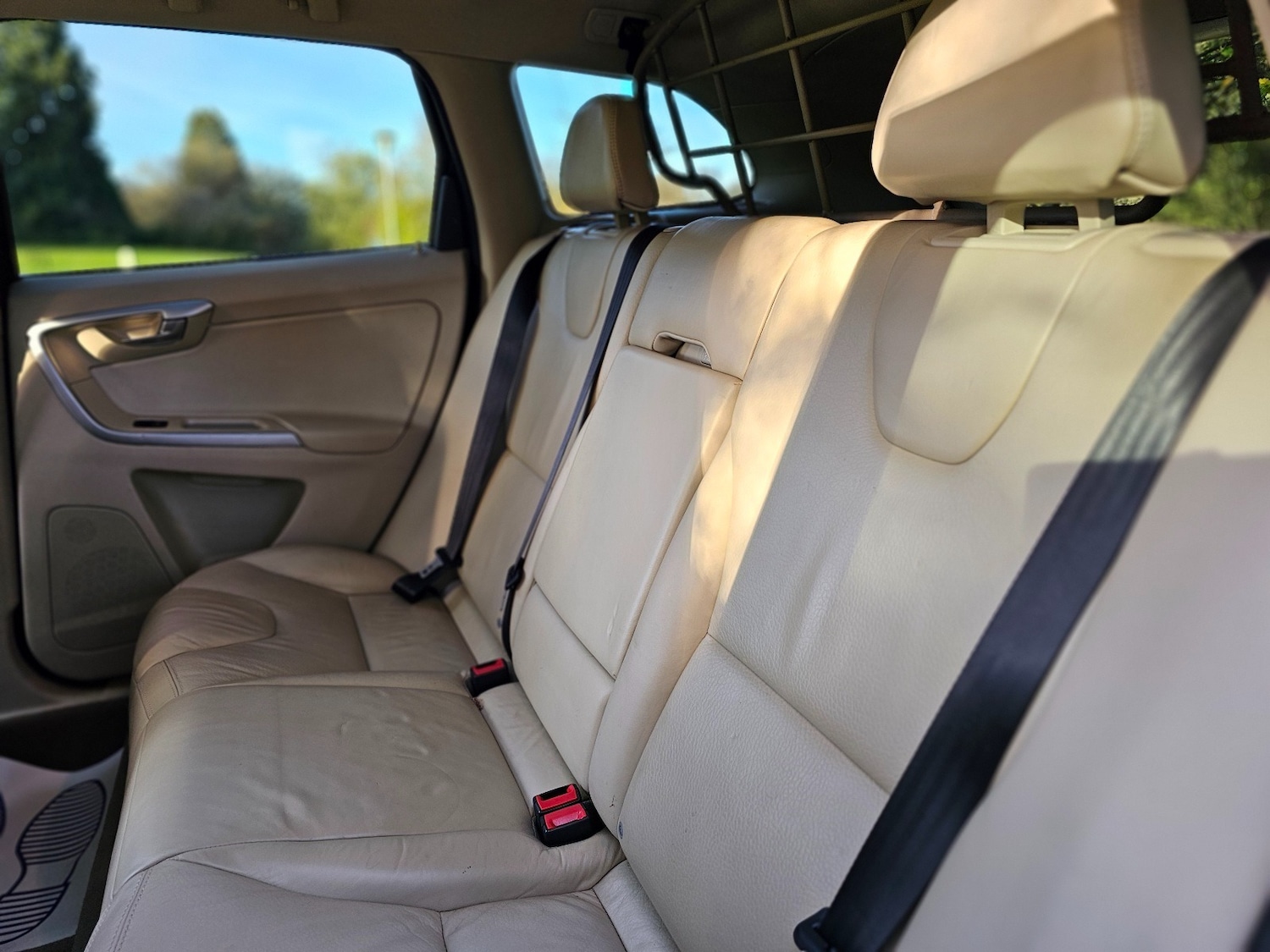 Used Volvo XC60 2011 for sale - 76707197: Photo 17