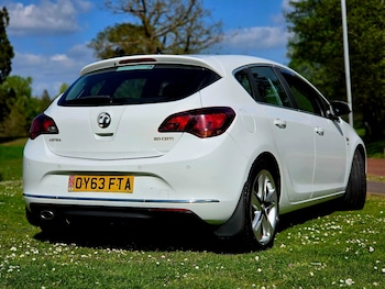 Used Vauxhall Astra 2013 for sale - 78328596: Photo