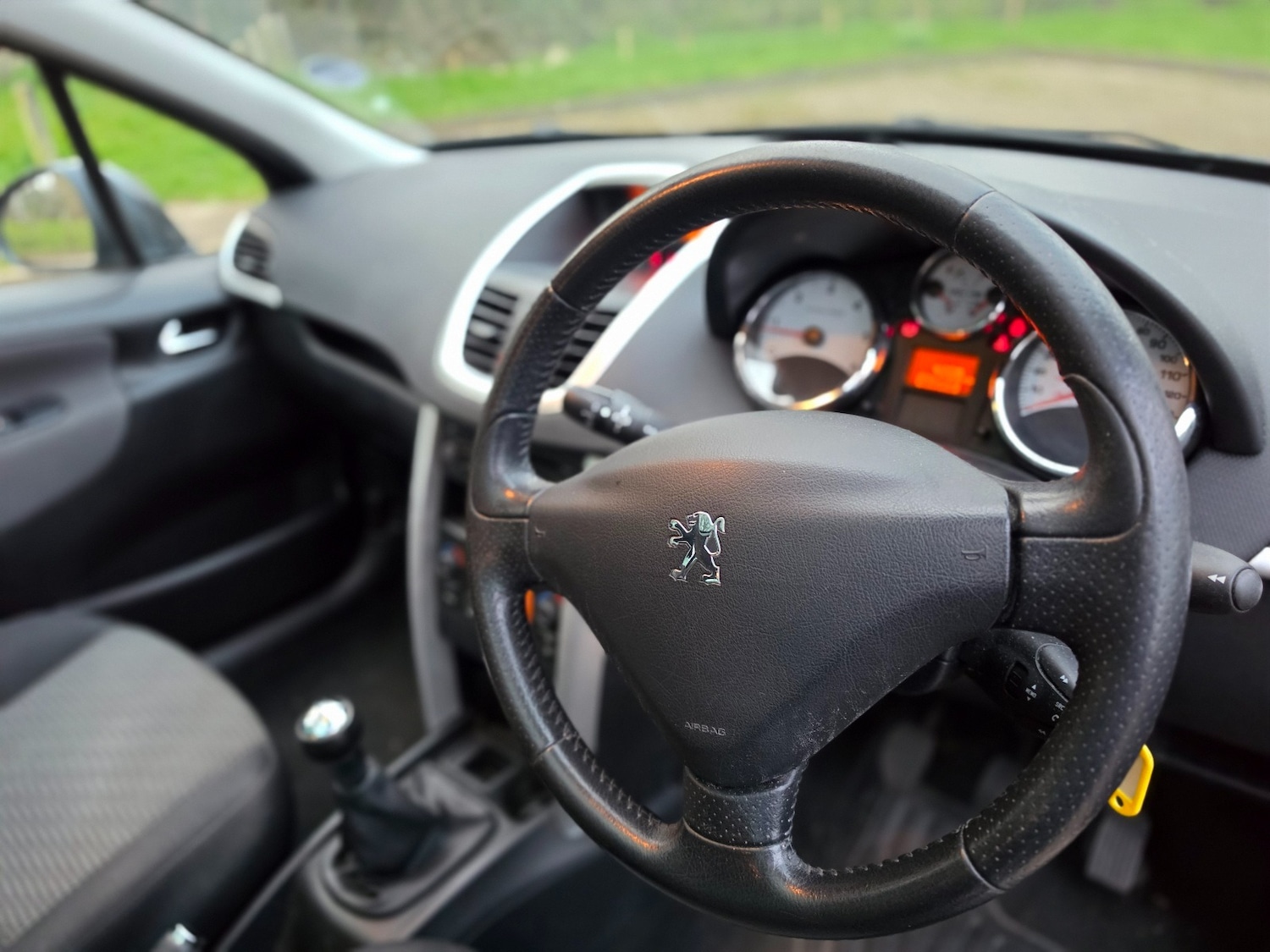 Used Peugeot 207 2010 for sale - 78022179: Photo 10