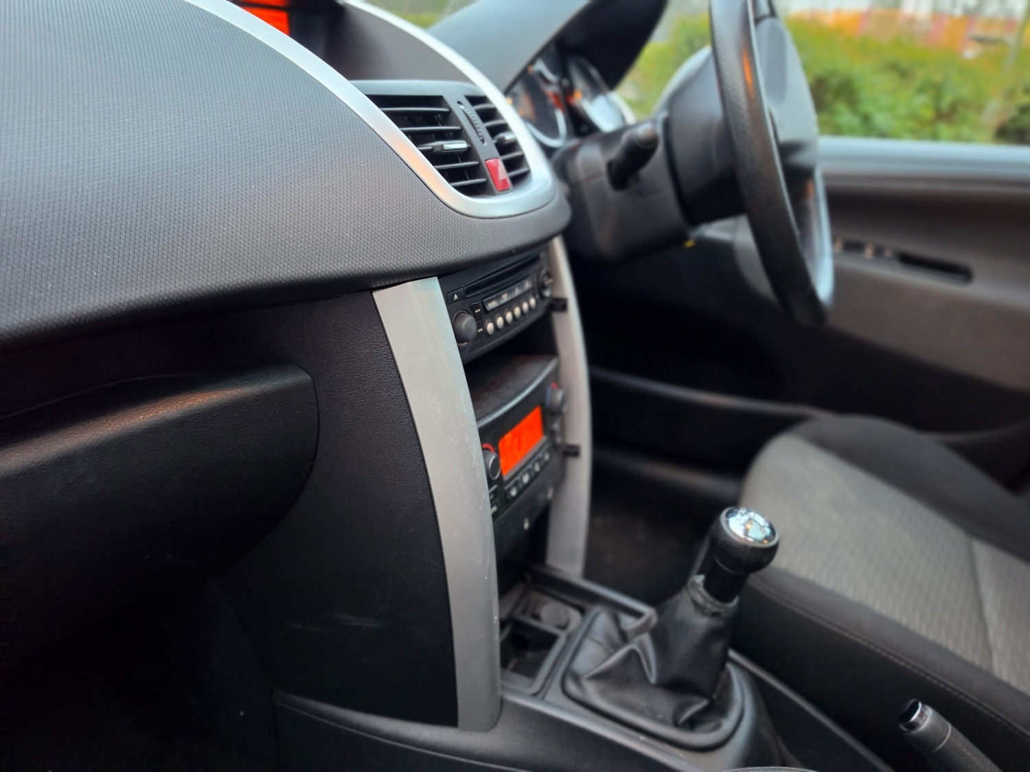 Used Peugeot 207 2010 for sale - 78022179: Photo 12