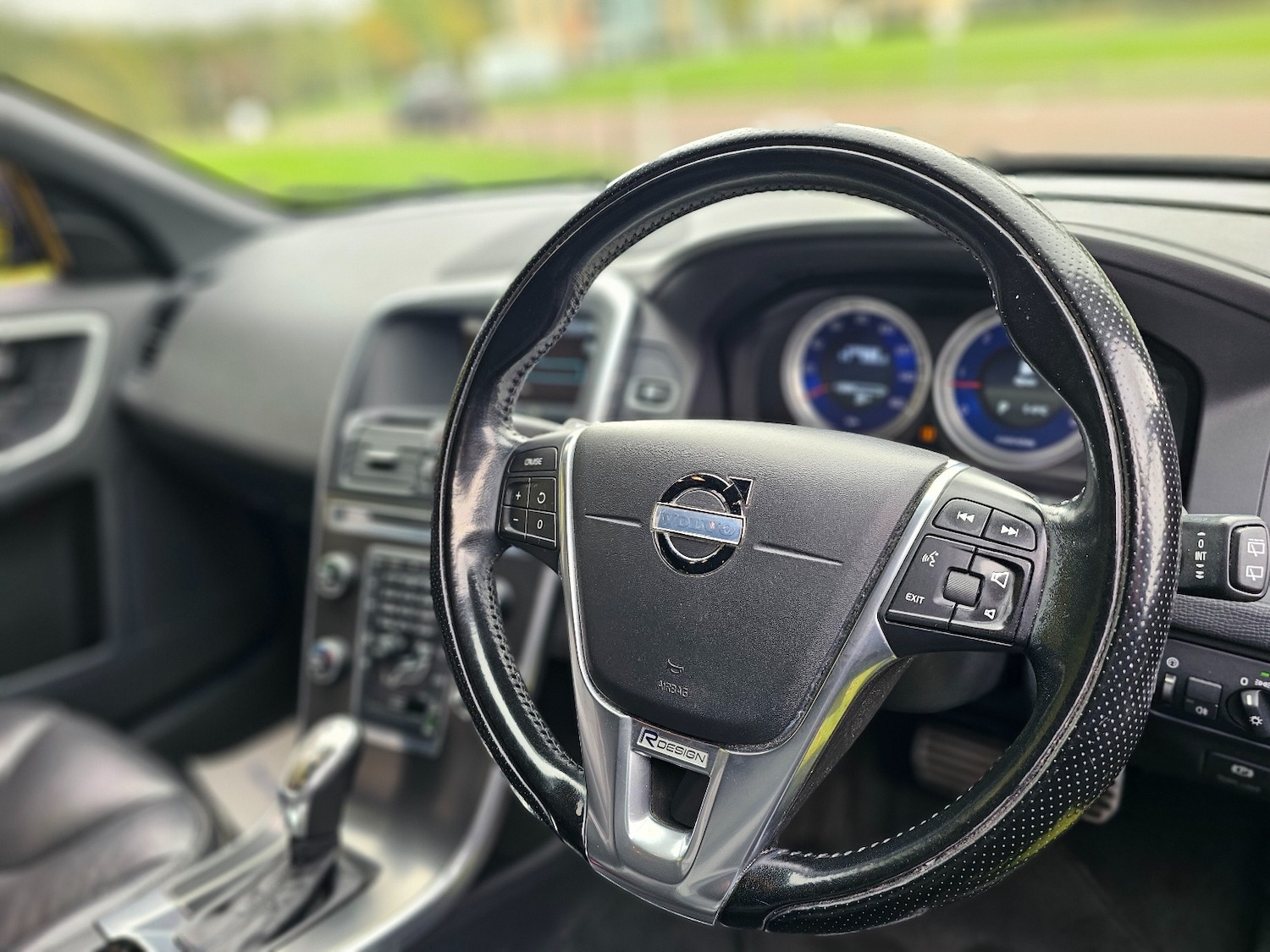 Used Volvo XC60 2012 for sale - 76329941: Photo 10