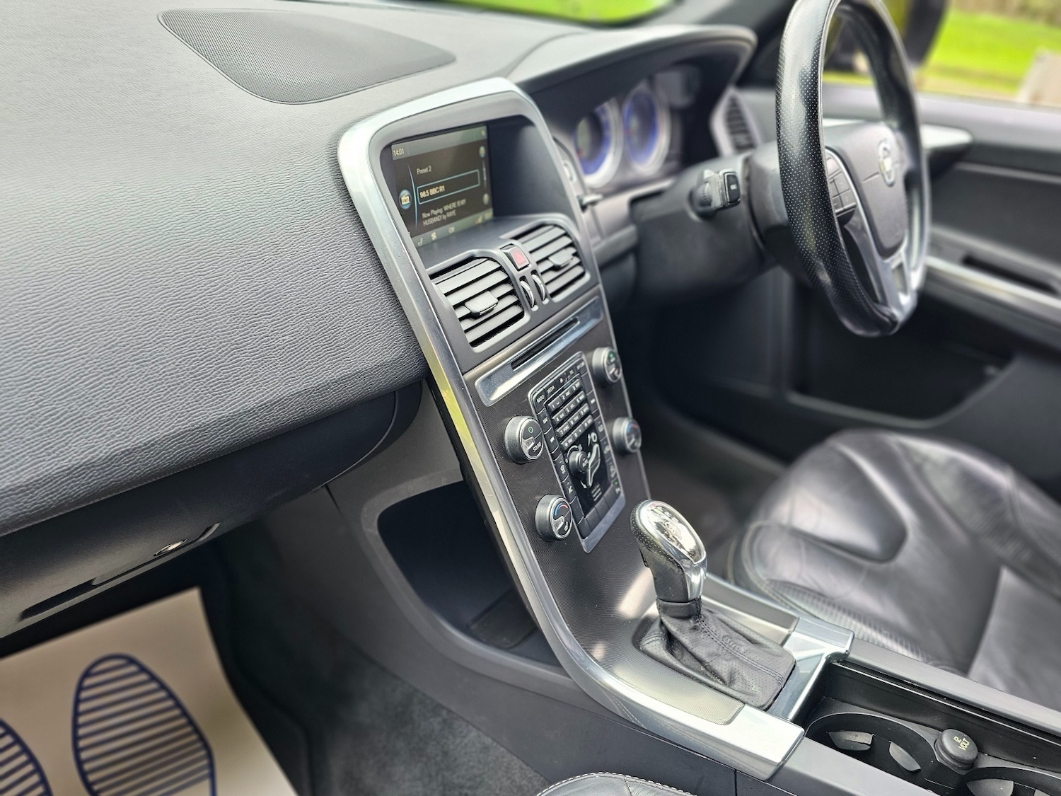 Used Volvo XC60 2012 for sale - 76329941: Photo 12