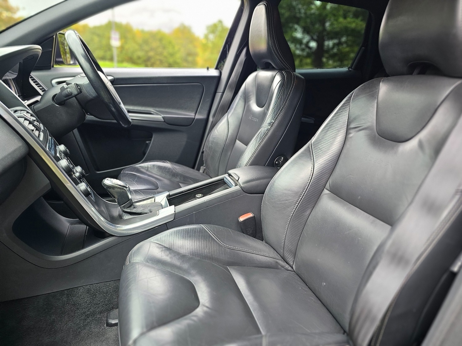 Used Volvo XC60 2012 for sale - 76329941: Photo 13