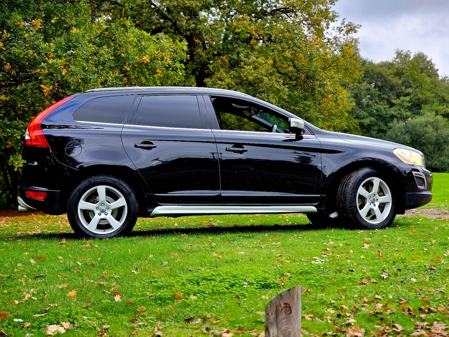 Used Volvo XC60 2012 for sale - 76329941: Photo 3
