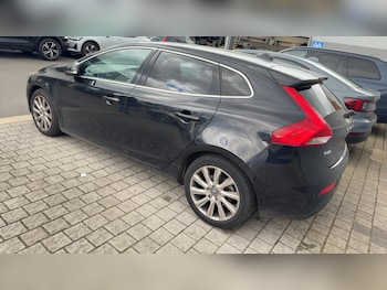 Used Volvo V40 2012 for sale - 78732576: Photo