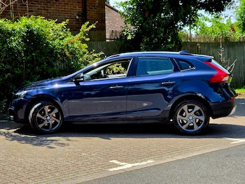 Used Volvo V40 2014 for sale - 78899951: Photo