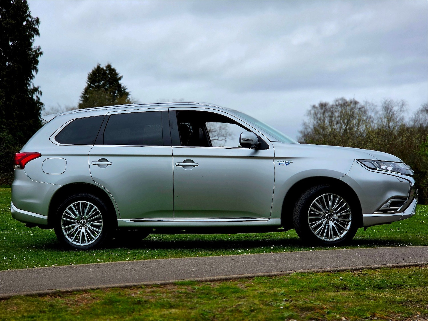 Used Mitsubishi Outlander 2019 for sale - 77997035: Photo 3