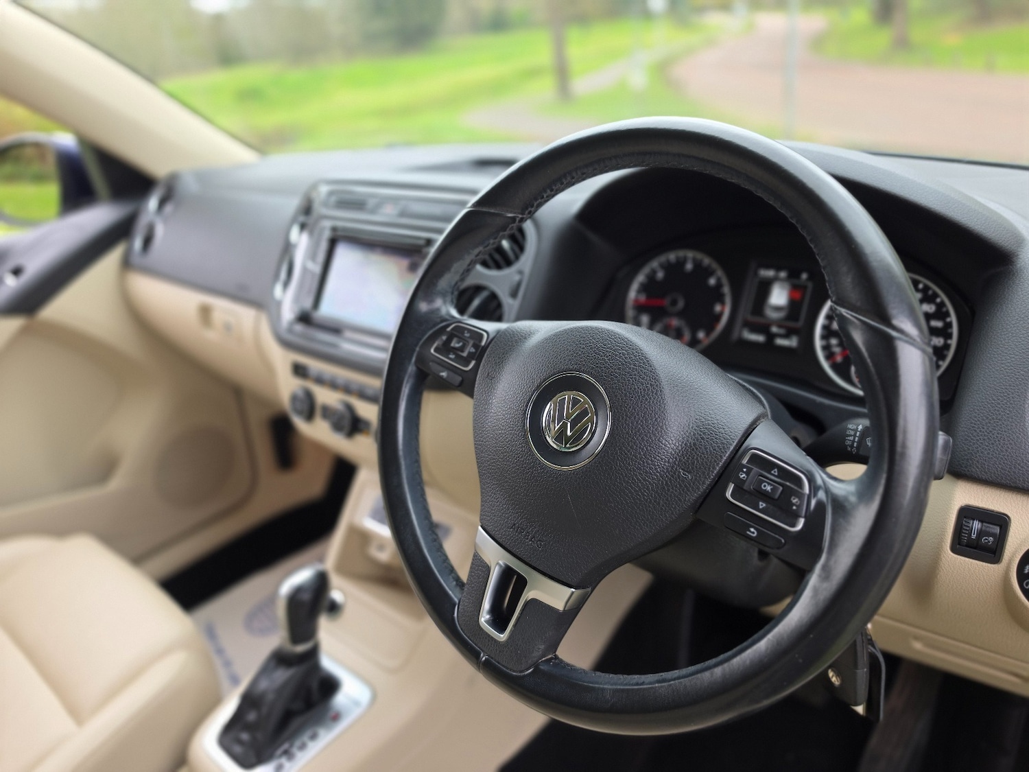 Used Volkswagen Tiguan 2015 for sale - 78122106: Photo 10